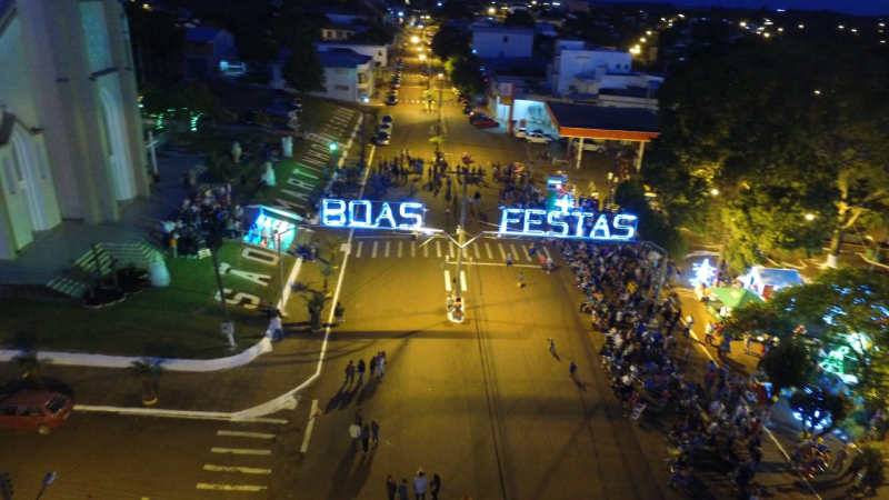 MUITA LUZ NA ABERTURA DO NATAL EM SÃO MARTINHO